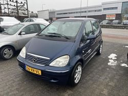 Blauw Gebruikt 2002 Mercedes A160 Elegance MPV | € 2.245 (Iets duurder)