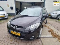 Bruin Gebruikt 2009 Mazda 2 Hatchback | € 4.350 (Eerlijke prijs)