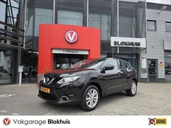 Zwart Gebruikt 2016 Nissan Qashqai Acenta SUV | € 15.945 (Eerlijke prijs)