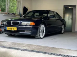 Blauw Gebruikt 1998 BMW 740L Sedan | € 14.990