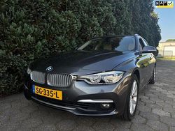 Grijs Gebruikt 2018 BMW 318 Luxury Line Stationwagen | € 16.000 (Goede deal)