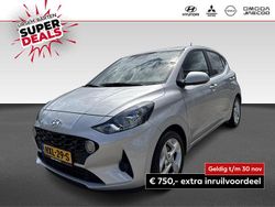 Grijs metallic Gebruikt 2022 Hyundai i10 Comfort Hatchback | € 15.930 (Eerlijke prijs)