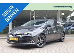 Zwart Gebruikt 2019 Toyota Auris Hatchback | € 19.995 (Eerlijke prijs)