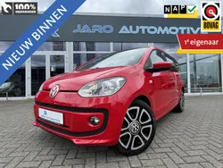 Rood Gebruikt 2015 VW up! high up! Hatchback | € 8.495 (Eerlijke prijs)