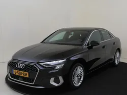 Zwart Gebruikt 2023 Audi A3 Advanced Sedan | € 28.450 (Eerlijke prijs)