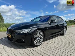Zwart Gebruikt 2012 BMW 335 Executive Sedan | € 21.950 (Eerlijke prijs)