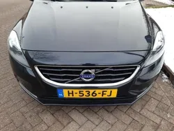 Zwart Gebruikt 2014 Volvo V40 Stationwagen | € 6.800 (Eerlijke prijs)