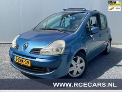 Blauw Gebruikt 2010 Renault Modus Dynamique MPV | € 4.945 (Iets duurder)