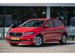 Rood Gebruikt 2024 Skoda Fabia Selection Hatchback | € 22.900 (Iets duurder)
