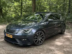 Grijs Gebruikt 2020 Seat Leon Stationwagen | € 20.850 (Eerlijke prijs)