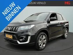 Zwart Gebruikt 2024 Suzuki Vitara SUV | € 25.950 (Eerlijke prijs)