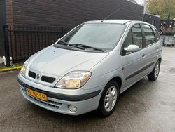 Gebruikt 2002 Renault Scénic MPV | € 1.240 (Eerlijke prijs)