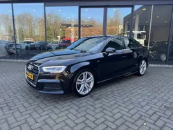 Zwart Gebruikt 2020 Audi A3 S-Line Sedan | € 21.750 (Goede deal)