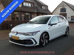 Wit, metallic lak Gebruikt 2021 VW Golf VIII GTI Hatchback | € 28.900 (Goede deal)