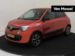 Rood Gebruikt 2017 Renault Twingo LIMITED Hatchback | € 9.035 (Eerlijke prijs)