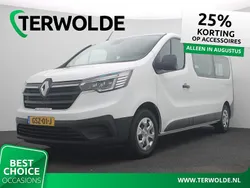 Blanc glacier Gebruikt 2023 Renault Trafic Life Van | € 55.800