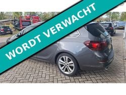 Grijs Gebruikt 2011 Opel Astra Sport Stationwagen | € 3.745 (Goede deal)