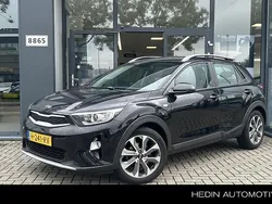 Zwart, metallic lak Gebruikt 2020 Kia Stonic SUV | € 15.995 (Eerlijke prijs)