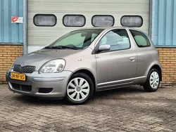 Grijs Gebruikt 2003 Toyota Yaris Sol Hatchback | € 2.699 (Eerlijke prijs)
