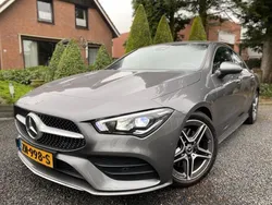 Grijs, metallic lak Gebruikt 2019 Mercedes CLA200 Business Sedan | € 27.900 (Eerlijke prijs)