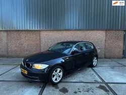Zwart, metallic lak Gebruikt 2008 BMW 116 Hatchback | € 2.299 (Super prijs)