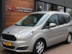 Grijs Gebruikt 2015 Ford Tourneo Courier Titanium MPV | € 9.950 (Eerlijke prijs)