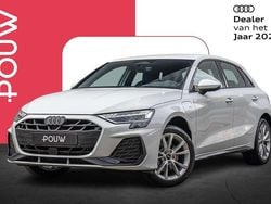 Wit Nieuw 2025 Audi A3 Sportback e-tron Hatchback | € 48.950 (Iets duurder)