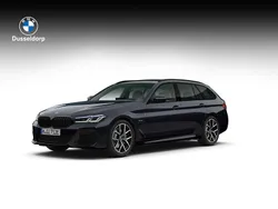 Zwart Gebruikt 2022 BMW 530e Executive Stationwagen | € 39.950 (Goede deal)