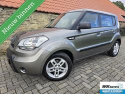 Grijs Gebruikt 2010 Kia Soul SUV | € 2.895 (Eerlijke prijs)