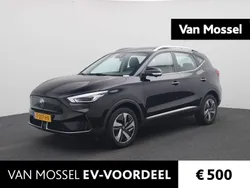 Zwart, metallic lak Gebruikt 2023 MG ZS Luxury Sedan | € 22.995 (Eerlijke prijs)