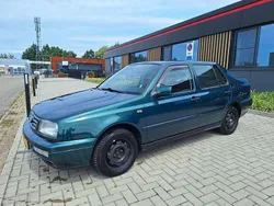 Groen Gebruikt 1997 VW Vento Sedan | € 1.800