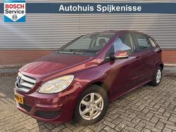 Rood Gebruikt 2011 Mercedes B160 Business MPV | € 6.950 (Eerlijke prijs)