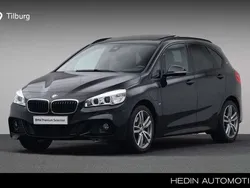 Zwart Gebruikt 2017 BMW 225 Active Tourer iPerformance MPV | € 21.880 (Eerlijke prijs)