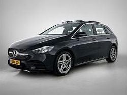 Zwart Gebruikt 2022 Mercedes B250 AMG line MPV | € 34.950 (Goede deal)