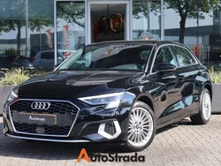 Zwart Gebruikt 2021 Audi A3 Sportback e-tron Business Sedan | € 21.900 (Eerlijke prijs)