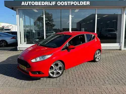 Rood Gebruikt 2015 Ford Fiesta ST Hatchback | € 9.950 (Goede deal)