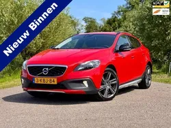 Rood Gebruikt 2013 Volvo V40 CC Summum Stationwagen | € 8.888 (Iets duurder)