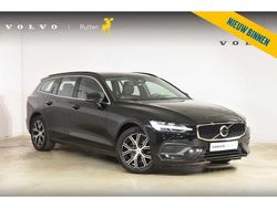 Zwart, metallic lak Gebruikt 2022 Volvo V60 Core Stationwagen | € 33.835 (Eerlijke prijs)