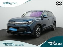 Blauw (metallic) Gebruikt 2024 VW Tiguan Edition SUV | € 45.900 (Goede deal)