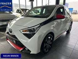 Wit Gebruikt 2021 Toyota Aygo X-play Hatchback | € 14.995 (Eerlijke prijs)