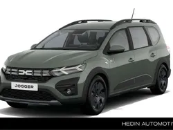 Groen Nieuw 2025 Dacia Jogger Extreme MPV | € 29.423 (Eerlijke prijs)