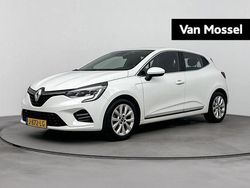 Wit Gebruikt 2020 Renault Clio V Intens Hatchback | € 15.440 (Eerlijke prijs)
