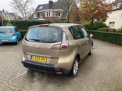 Bruin Gebruikt 2013 Renault Scénic III Bose Edition MPV | € 6.500 (Super prijs)