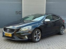 Zwart Gebruikt 2015 Volvo V40 Business Edition Stationwagen | € 5.500 (Goede deal)