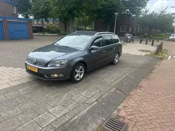 Grijs, metallic lak Gebruikt 2014 VW Passat Executive Stationwagen | € 5.800