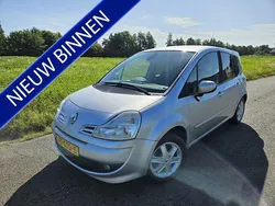 Grijs Gebruikt 2008 Renault Grand Modus Dynamique MPV | € 1.450 (Eerlijke prijs)