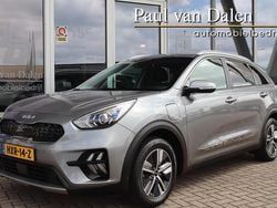 Grijs Gebruikt 2022 Kia Niro SUV | € 21.900 (Goede deal)