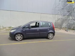 Grijs, metallic lak Gebruikt 2005 Mitsubishi Colt Inform Hatchback | € 649 (Super prijs)