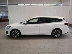 Wit Gebruikt 2022 Ford Focus Stationwagen | € 20.950 (Duur)