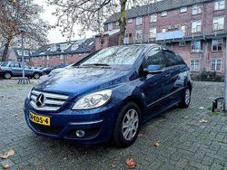 Blauw Gebruikt 2009 Mercedes B180 MPV | € 3.750 (Goede deal)